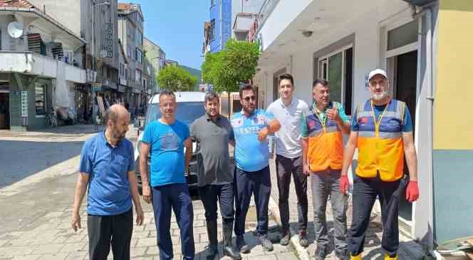AFAD g&ouml;n&uuml;ll&uuml;leri, sel yaralarını sarmak i&ccedil;in geldiler
