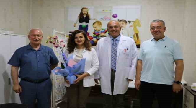 Tekden Hastanesi yeni hekimlerle g&uuml;&ccedil;lenmesini s&uuml;rd&uuml;r&uuml;yor
