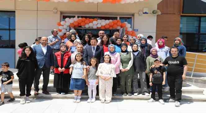 Karatay K&uuml;lt&uuml;r ve Sanat Akademisi a&ccedil;ıldı
