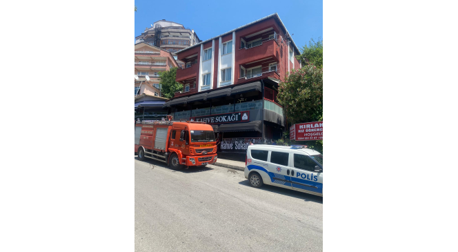 İki katlı kafede yangın çıktı, 1 kişi yaralandı
