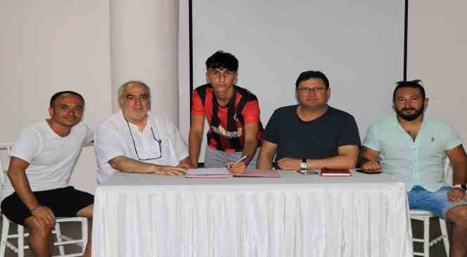 &Ccedil;iftlikk&ouml;y Belediyespor&rsquo;dan i&ccedil; ve dış transferde 20 imza
