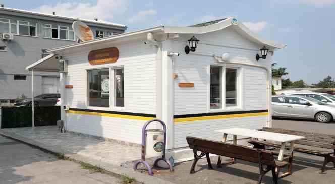 Sakarya&rsquo;da taksi durakları yeni g&ouml;r&uuml;n&uuml;m&uuml;ne kavuşmaya başladı
