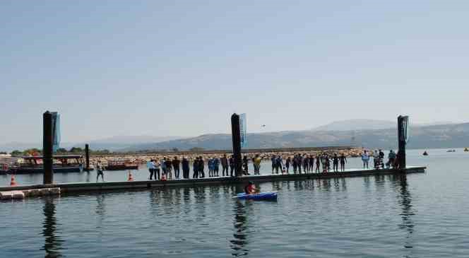 Triatlon yarışlarında bisikletten düşen kadın sporcu gözyaşlarına boğuldu