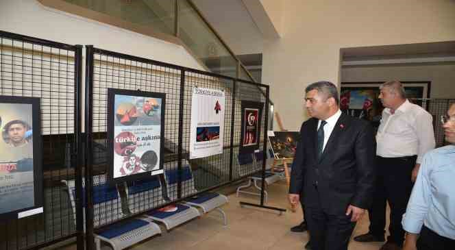 15 Temmuz Demokrasi ve Milli Birlik G&uuml;n&uuml; Anma etkinlikleri afiş sergisiyle başladı
