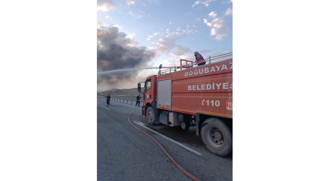 Ağrı’da yolcu otobüsü alev aldı