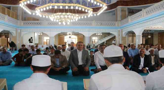 Hakkari’de 15 Temmuz şehitleri için  Mevlid-i Şerif okutuldu