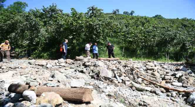 Başkan T&ouml;ren: &ldquo;Afetin oluşturduğu hasarları hızlıca onarmak i&ccedil;in &ccedil;alışıyoruz&rdquo;
