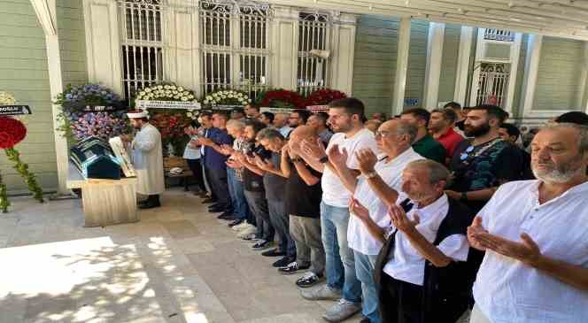 Sanat&ccedil;ı Tanju Tuncel son yolculuğuna uğurlandı
