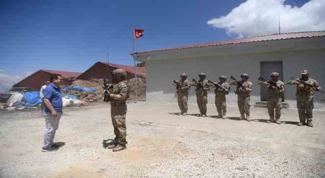 15 Temmuz gazileri 3 bin 400 rakımlı üs bölgesinde
