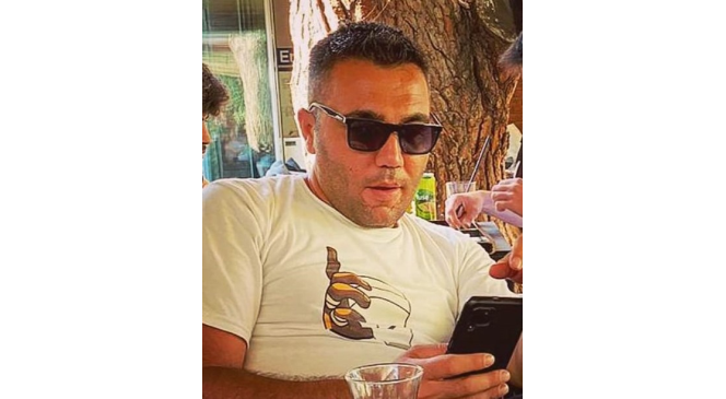 İzmir&rsquo;de emniyet bek&ccedil;isi, 9 yaşındaki kızının yanında cinayete kurban gitti
