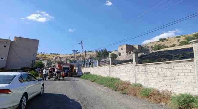 Siirt’te anız yangını bağlara sıçramadan söndürüldü