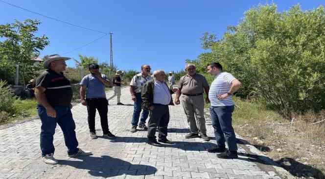 Kaymakam Karakaş, yol yapım &ccedil;alışmalarını yerinde g&ouml;rd&uuml;
