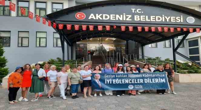 Akdenizli kadınlar Gaziantep’i gezdi