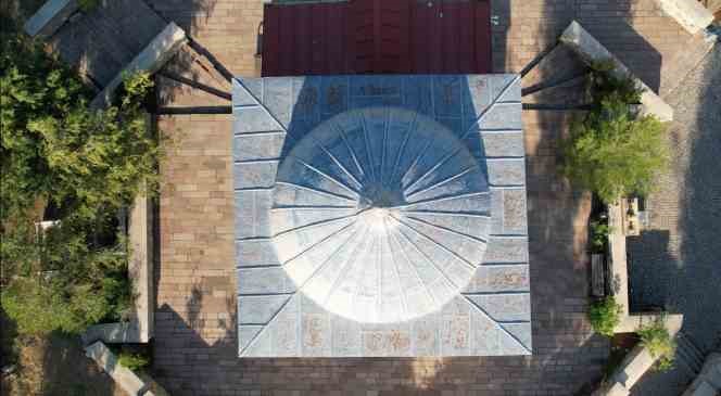 800 yıllık Tapduk Emre T&uuml;rbesi ziyaret&ccedil;ilerini bekliyor
