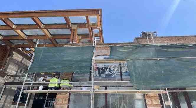 Tarihi projede sıra hanlarda