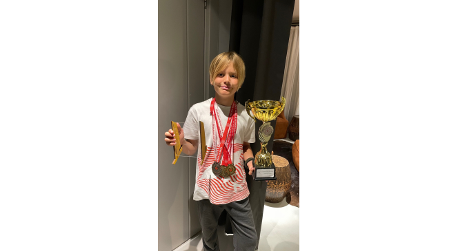 Milli s&ouml;rf&ccedil;&uuml; Sarp Şarlı, Fransa&rsquo;daki D&uuml;nya Şampiyonası&rsquo;na hazırlanıyor
