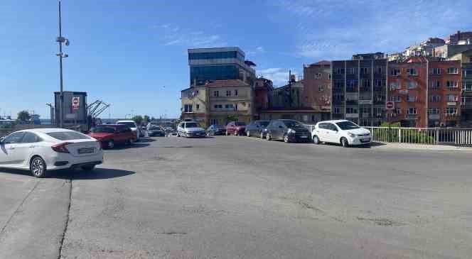 67 yıllık Fevkani K&ouml;pr&uuml;s&uuml;&rsquo;n&uuml;n yıkım ihalesi yapıldı
