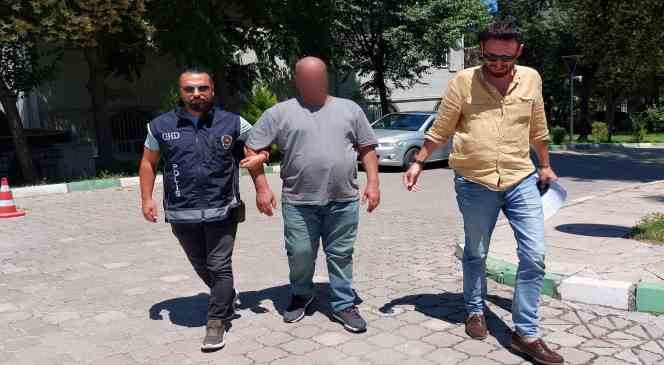 Yabancı uyruklu göçmen kaçakçısı Samsun'da yakalandı