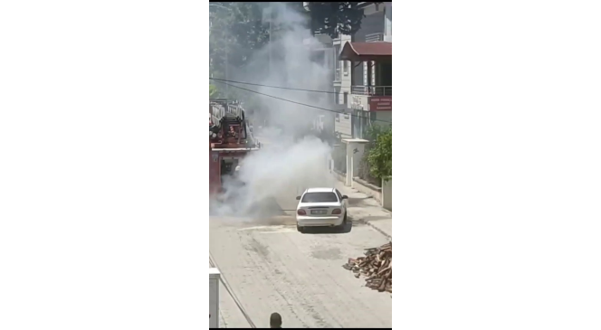 Bir anda motor kısmından duman yükseldi, faciadan dönüldü