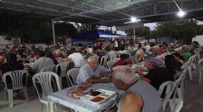 Büyükşehir Belediyesi Muharrem ayında iftar sofraları kuruyor