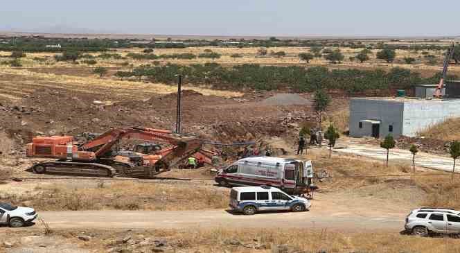 Kazıda g&ouml;&ccedil;&uuml;k altında kalan iş&ccedil;i yaralı olarak kurtarıldı

