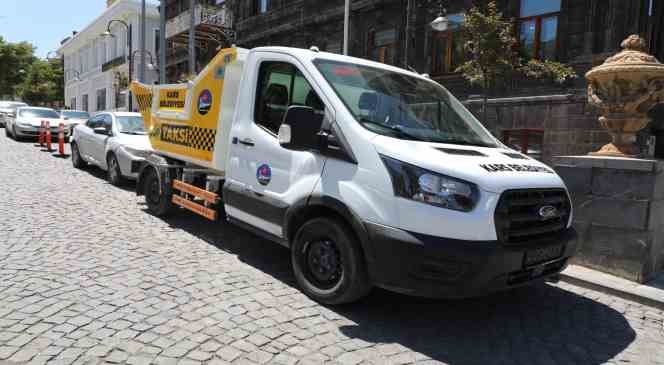Kars Belediyesi’nde ‘çöp taksi’ hizmete girdi