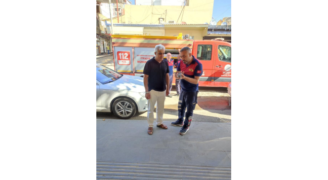 İki duvar arasına sıkışan yavru kedi kurtarıldı