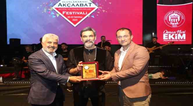 Ak&ccedil;aabat&rsquo;ta festival coşkusu
