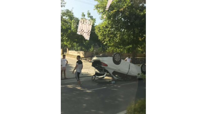 Yalova&rsquo;da otomobil takla attı: 3 &ccedil;ocuk yaralı

