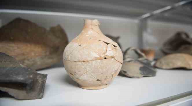 Anadolu &Uuml;niversitesi Edebiyat Fak&uuml;ltesi d&uuml;ş&uuml;nce d&uuml;nyasını zenginleştiren mezunlar yetiştiriyor
