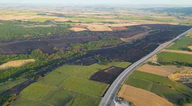 Edirne&rsquo;deki orman yangınının havadan g&ouml;r&uuml;nt&uuml;s&uuml; ortaya &ccedil;ıktı
