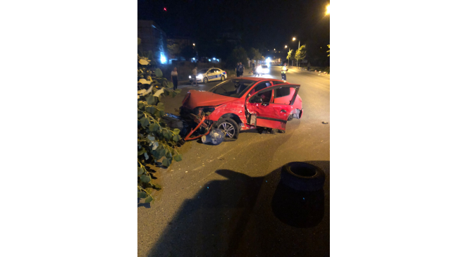 Babaeski&rsquo;de 3 ara&ccedil; birbirine girdi
