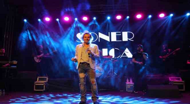 Soner Arıca, memleketi Fatsa’da sahne aldı