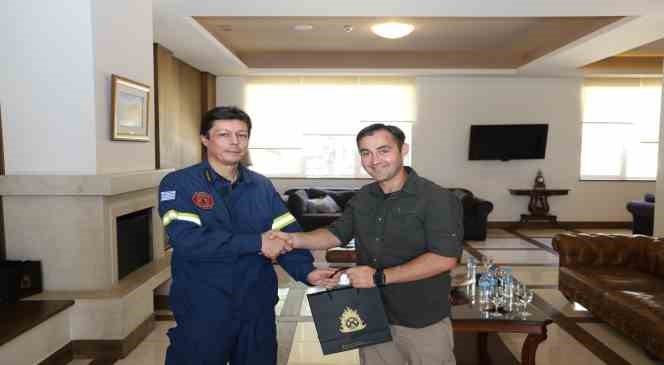 Yunanistan&rsquo;a g&ouml;nderilen iki yangın s&ouml;nd&uuml;rme u&ccedil;ağı ve helikopter g&ouml;revlerini başarıyla icra ediyor
