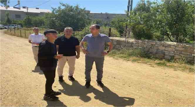 Kaymakam Uzan k&ouml;ylerde yapılan &ccedil;alışmaları inceledi
