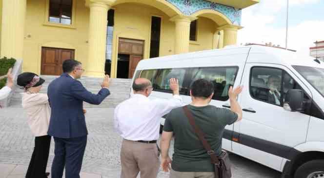 “Aşalım engelleri birlikte Kütahya” isimli hayır çarşısı Hatay’daki engellilere umut oldu