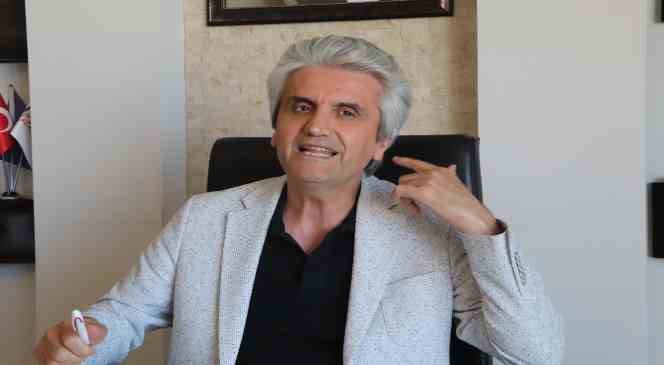 Ünlü estetikçi uyardı: “Kepçe kulak ameliyatının ilkokul döneminde yapılması ideal”