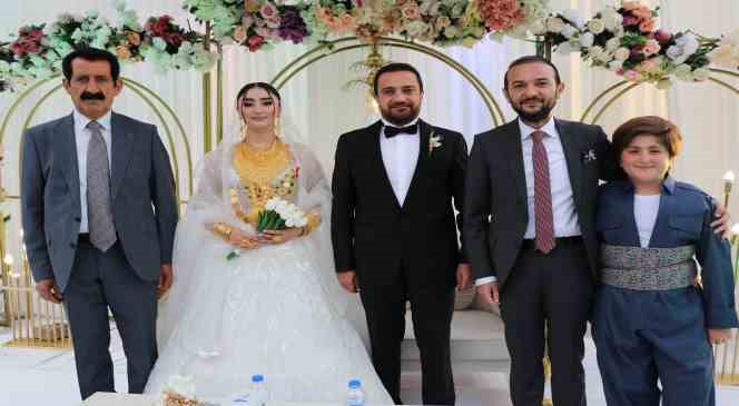 Van’da dillere destan düğün töreni