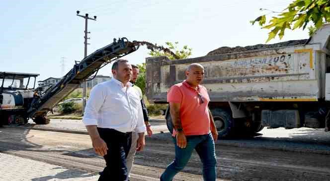 Radar Caddesi&rsquo;nin asfaltı yenileniyor
