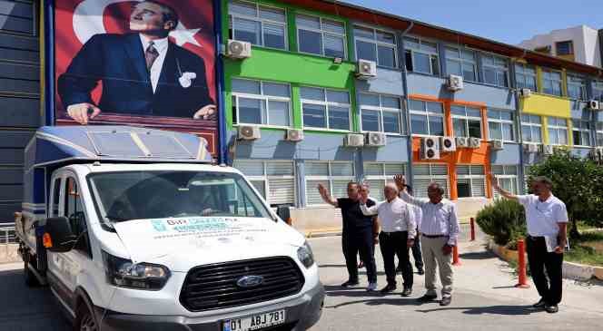 Mersin’den depremzede çocuklara 10 bin kitap gönderildi