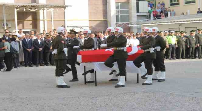 Edirne şehidi t&ouml;renle Ankara&rsquo;ya uğurlandı
