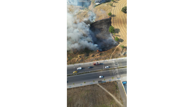 &Ccedil;orlu&rsquo;daki korkutan yangın havadan g&ouml;r&uuml;nt&uuml;lendi
