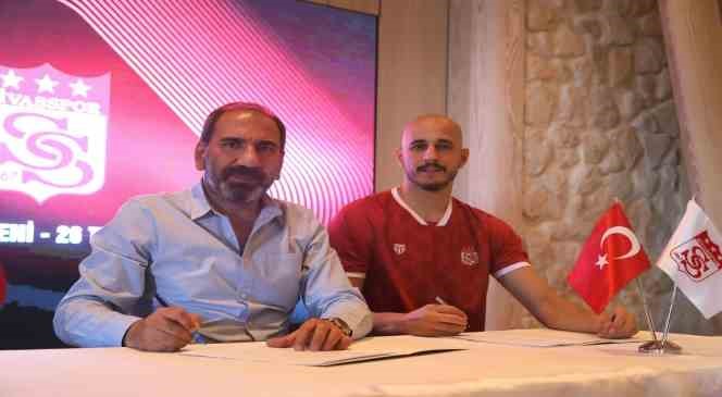 Sivasspor, kaleci Erhan Erentürk'ü kadrosuna kattı