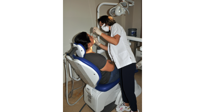 Kanal tedavisi ile dişi kurtarmak m&uuml;mk&uuml;n
