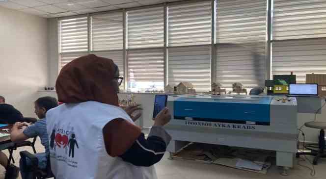 Feyzullah Kıyıklık Engelliler Sarayı bir&ccedil;ok &uuml;lke i&ccedil;in &lsquo;rol model&rsquo; oldu
