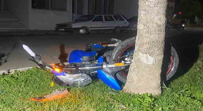 Uşak&rsquo;ta motosiklet kazası: 2 yaralı
