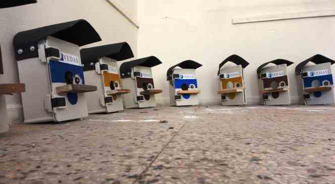 Atıl durumdaki elektrik panoları kuş yuvalarına d&ouml;n&uuml;şt&uuml;r&uuml;ld&uuml;
