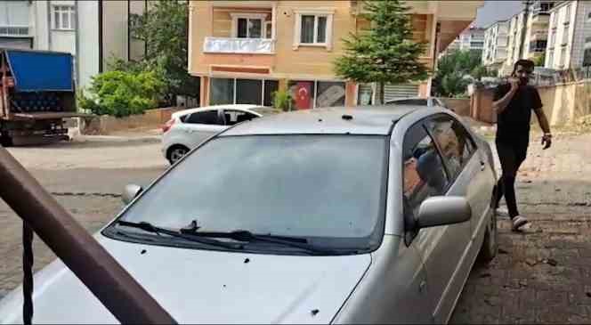 Kırıkkale&rsquo;de kuvvetli r&uuml;zgar &ccedil;atıları u&ccedil;urdu
