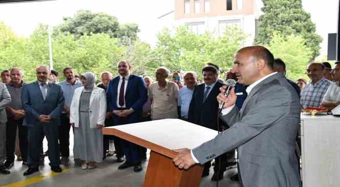 Altınova Kapalı Pazaryeri t&ouml;renle a&ccedil;ıldı
