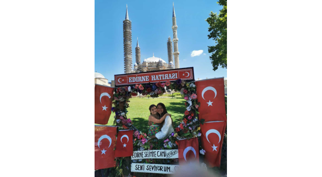 Dönüş yolcuğuna geçen gurbetçi aile, Edirne’ye hayran kaldı